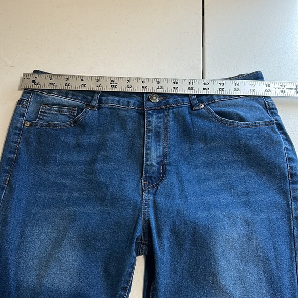 BAMBOO, Flared Leg Blue Jeans With Side Slits, Size 15 - Picture 6 of 8